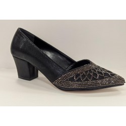 BEETY 51.037 KALIN TOPUK ABİYE KLASİK AYAKKABI BEETY 51.037 KALIN TOPUK ABİYE KLASİK AYAKKABI