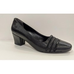 BEETY 8653  KALIN TOPUK KLASİK ABİYE AYAKKABI BEETY 8653  KALIN TOPUK KLASİK ABİYE AYAKKABI