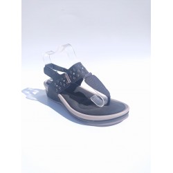 GUJA 152-2 DOLGU TOPUK PARMAK ARASI GENÇ KADIN SANDALET GUJA 152-2 DOLGU TOPUK PARMAK ARASI GENÇ KADIN SANDALET
