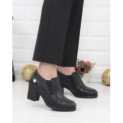 MAMMAMİA D24KA-3135 TOPUKLU KLASİK KADIN DERİ AYAKKABI MAMMAMİA D24KA-3135 TOPUKLU KLASİK KADIN DERİ AYAKKABI