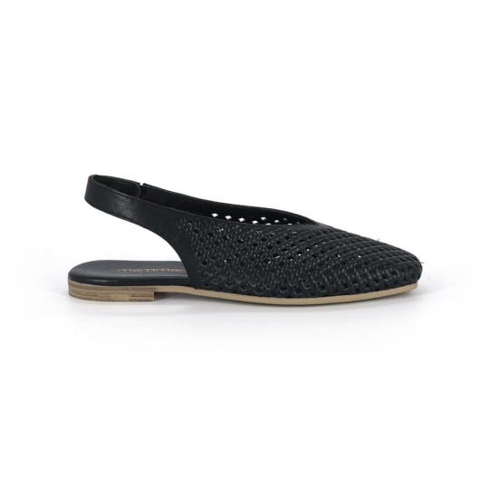 MAMMAMİA D26YS-2700 BURNU KAPALI DELİKLİ DERİ KADIN SANDALET