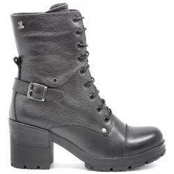 VENÜS 1611615K TOPUKLU DERİ GENÇ KADIN POSTAL BOT VENÜS 1611615K TOPUKLU DERİ GENÇ KADIN POSTAL BOT