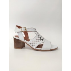 VENÜS 1857209Y KADIN DERİ TOPUKLU SANDALET VENÜS 1857209Y KADIN DERİ TOPUKLU SANDALET