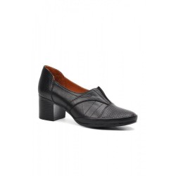 VENÜS 1911960Y KALIN TOPUK DERİ GÜNLÜK KADIN AYAKKABI VENÜS 1911960Y KALIN TOPUK DERİ GÜNLÜK KADIN AYAKKABI