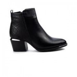 VENÜS 1928160K DERİ METAL DETAYLI TOPUKLU KLASİK KADIN BOT VENÜS 1928160K DERİ METAL DETAYLI TOPUKLU KLASİK KADIN BOT