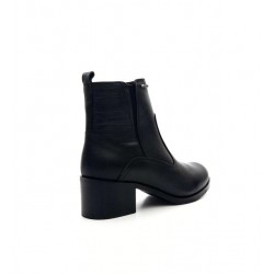 VENÜS 1950926K KISA TOPUK FERMUARLI KLASİK KADIN BOT VENÜS 1950926K KISA TOPUK FERMUARLI KLASİK KADIN BOT