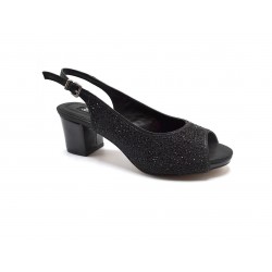 VENÜS 23110388Y KISA TOPUK TAŞLI ABİYE KADIN SANDALET VENÜS 23110388Y KISA TOPUK TAŞLI ABİYE KADIN SANDALET