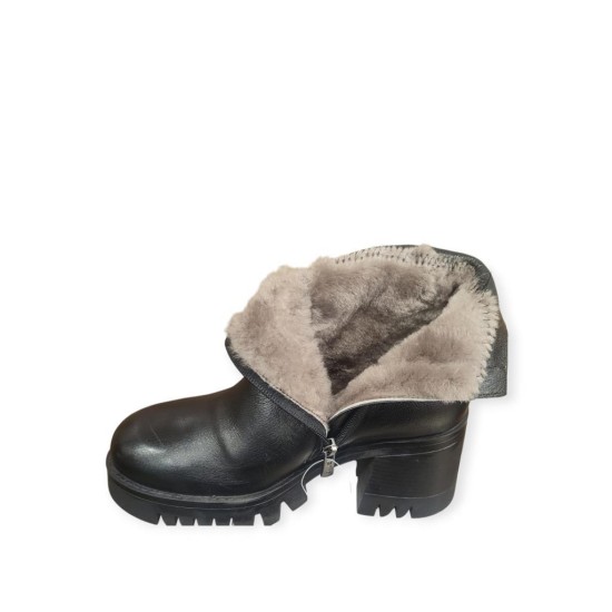 VENÜS 2450902K PLATFORM TOPUK KAYMAZ KÜRKLÜ DERİ KADIN BOT