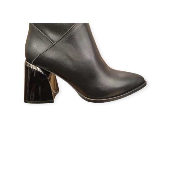 VENÜS 2552005K SİVRİ BURUN TOPUKLU KLASİK DERİ KADIN ÇİZME