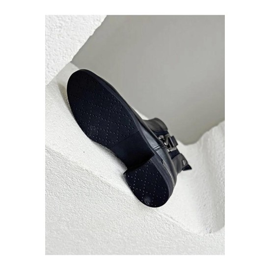 VENÜS 2553203K TOPUKLU KLASİK KADIN BOT